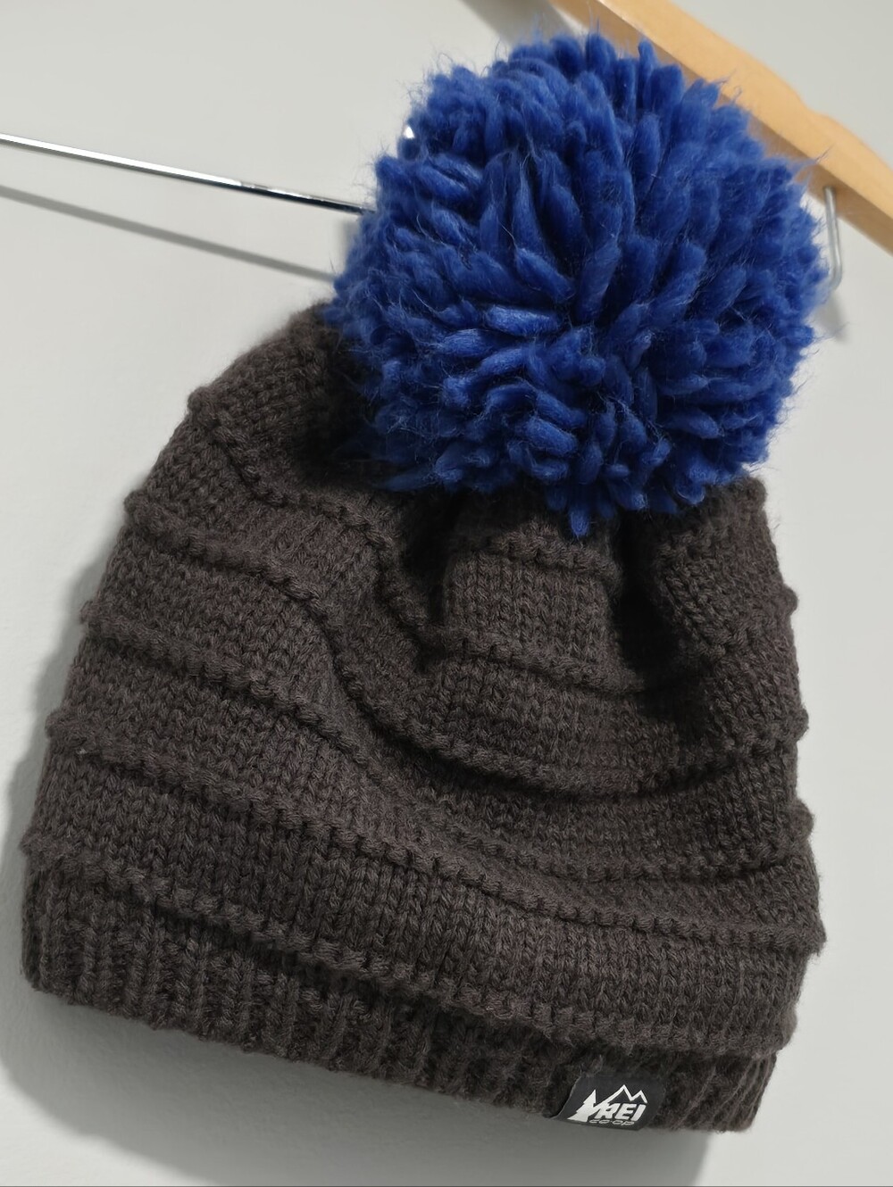 REI Kids Pom Beanie Hat - Brown with Blue Pom